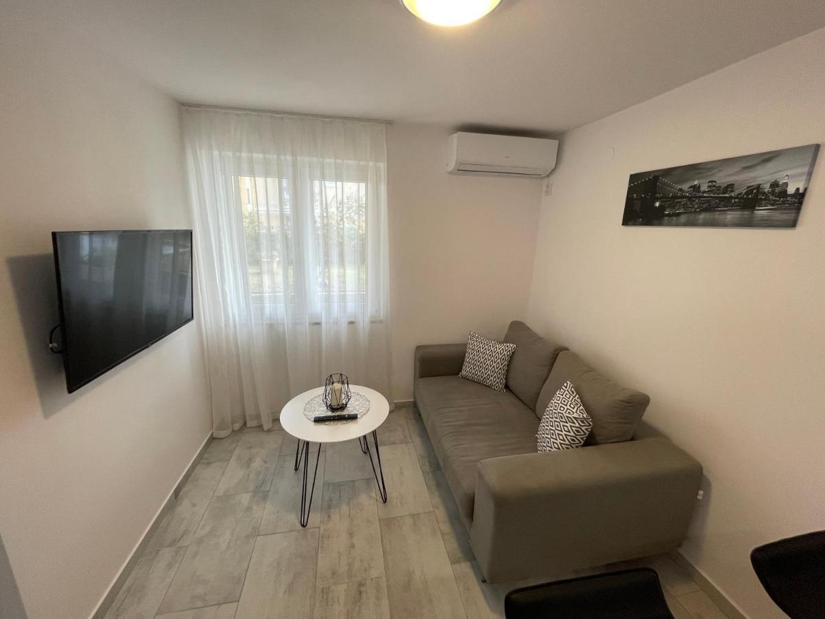 Apartment Dida Krk Town Esterno foto