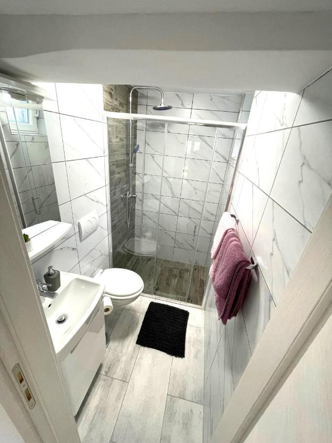 Apartment Dida Krk Town Esterno foto